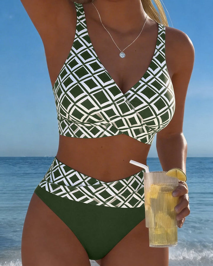 Fiona - Dviejų dalių bikini su iškirptu liemenėliu ir deimantų raštu