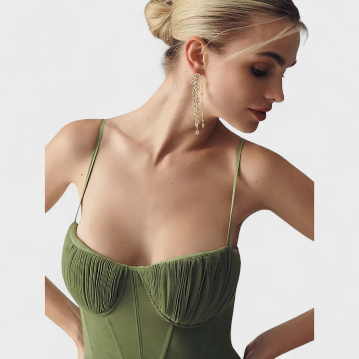 Harper - Suknelė su Elegancija