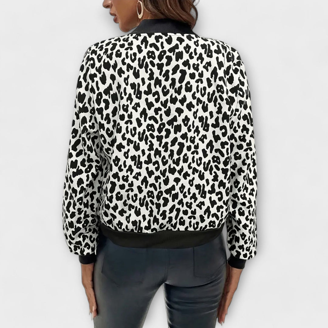 Raquel - Elegantiška Leopardo Rašto Striukė