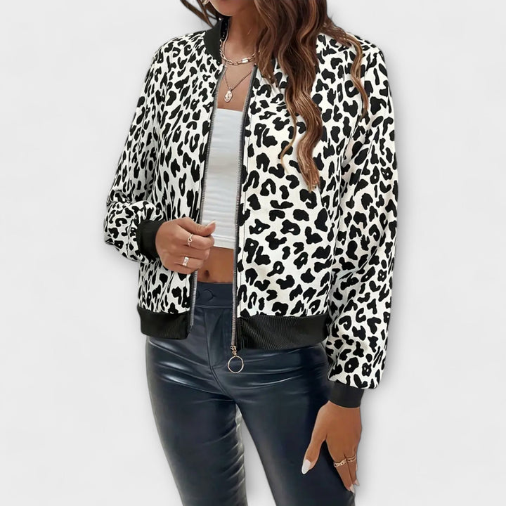 Raquel - Elegantiška Leopardo Rašto Striukė