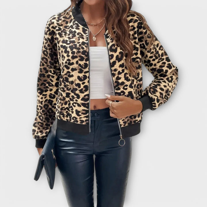 Raquel - Elegantiška Leopardo Rašto Striukė