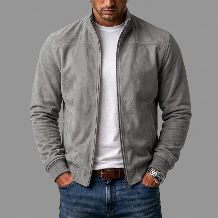 Varel | Suede bomber striukė